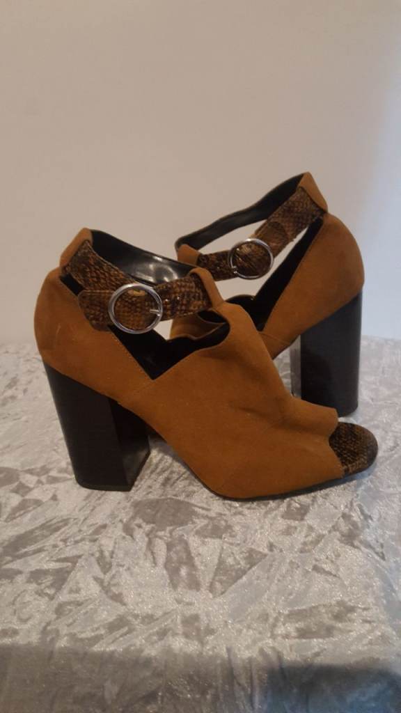 Ladies New Tan Suede Block Heel Open Toe Ankle Shoes 7 New Look