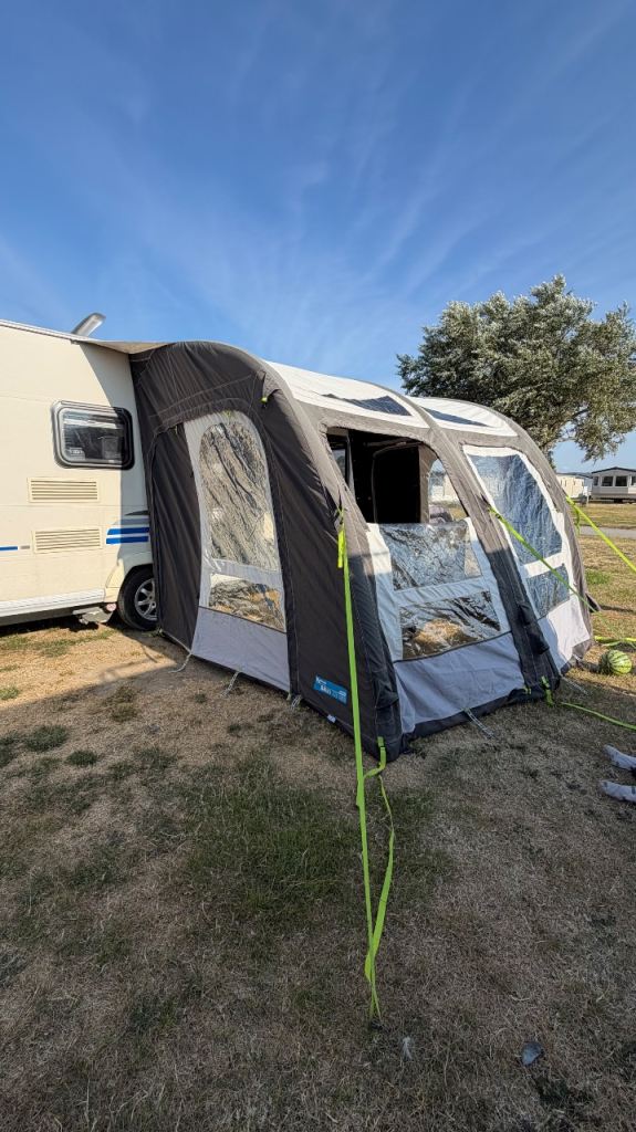 6 berth triple bunk caravan 