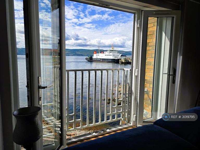 2 bedroom flat in Rothesay Court, Skelmorlie, PA17 (2 bed) (#3019795)