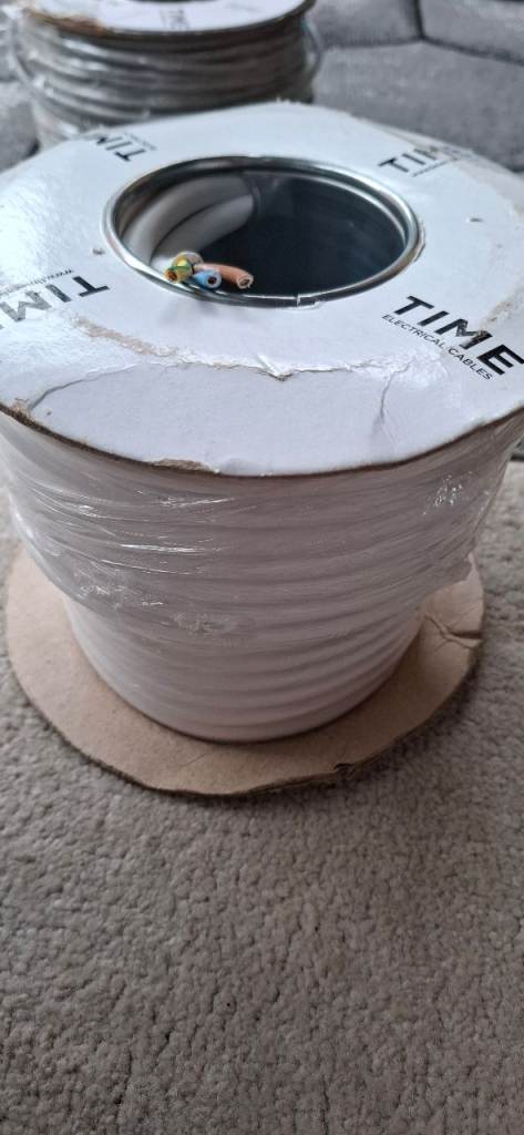 TIME CABLES Electrical Cable Reel - White, As Good As New