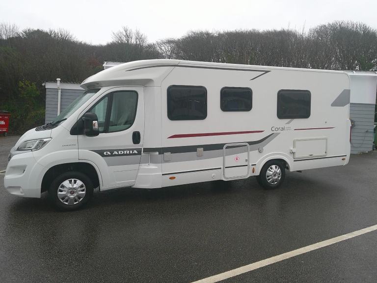 Adria Coral Axess 670 SLT DIESEL MANUAL 2015/15