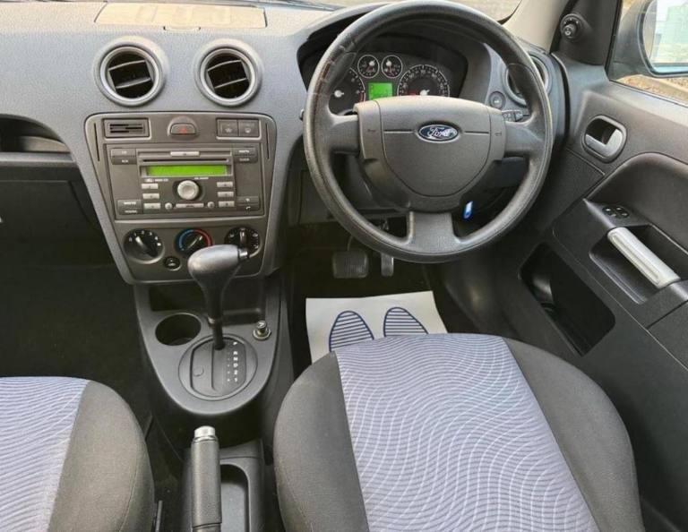 FORD FUSION 1.6 Zetec 5dr 2009