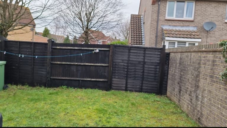 1 BED END OF TERRACE