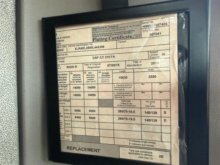 DAF LF 210 BEAVER TAIL WITH WINCH