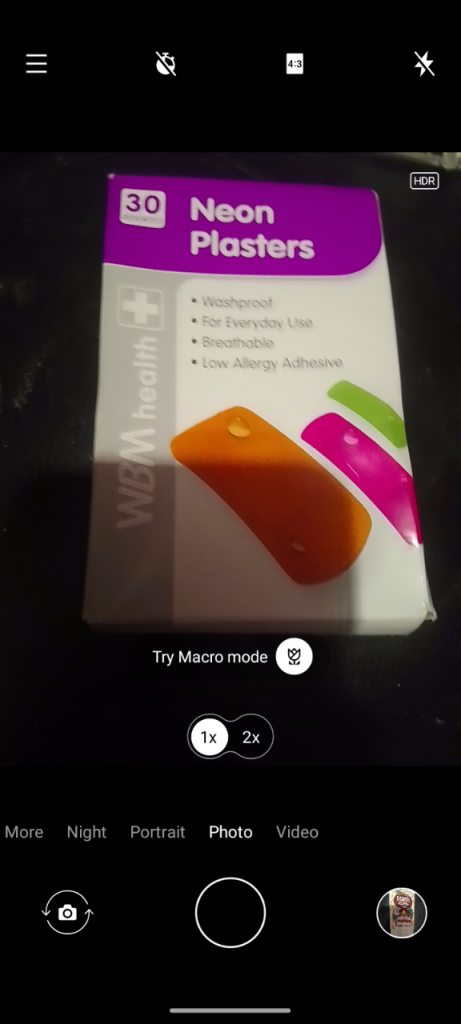 Neon plasters 