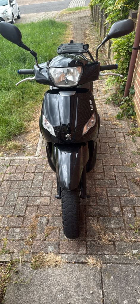 Peugeot, TWEET, 2016, 125 (cc)