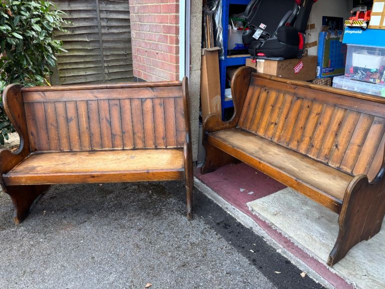 Matching pair of pews .