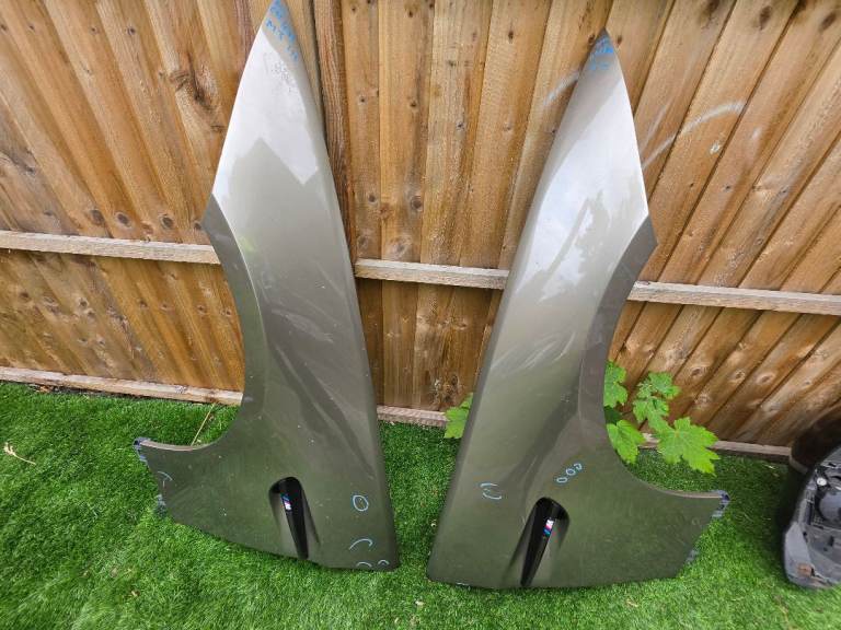 BMW 3 SERIES E92 E93 M3 Front SINGLE Wing Fender PANEL Breaking Parts