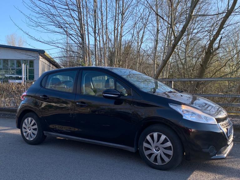 2013 Peugeot 208 1.4 HDi Access+ 5dr HATCHBACK Diesel Manual