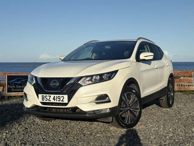 2017 Nissan Qashqai 1.2 DIG-T N-Connecta SUV Petrol Manual