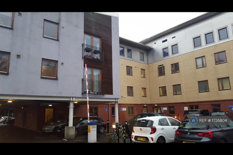 1 bedroom flat in Alexandra Avenue, Harrow, HA2 (1 bed) (#1735804)