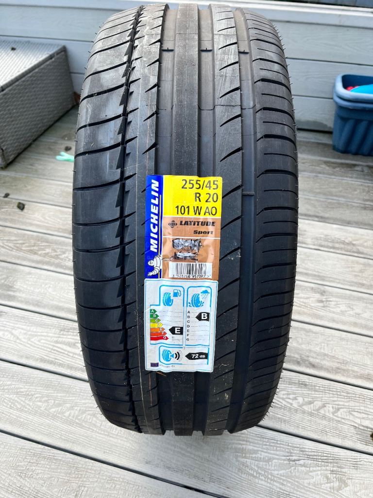 New Michelin 255 45 20