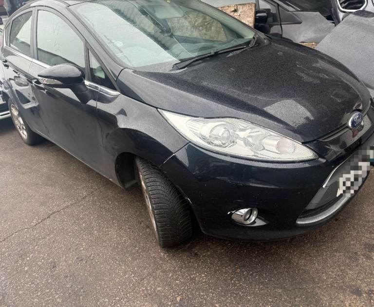 Breaking spare parts ford fiesta mk7 black