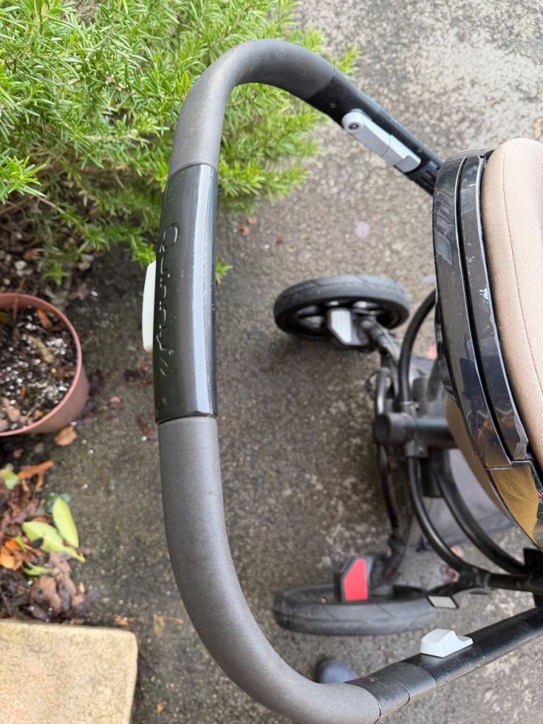 Quinny Stroller plus Accessories – Brown Polyester, Almost New!