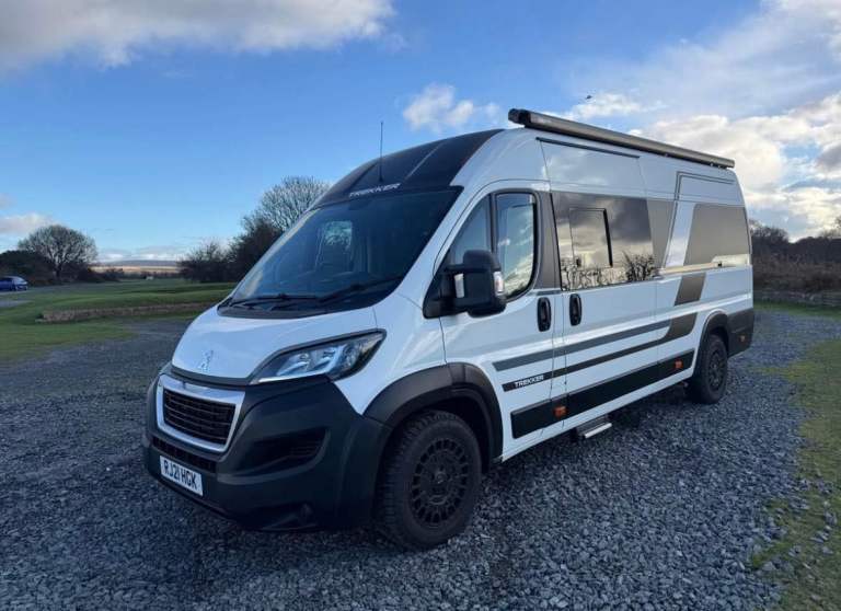 2021 Peugeot Boxer 4 birth off grid Motorhome 