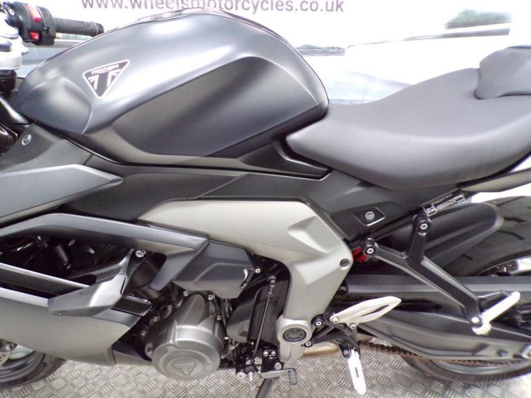 2024 TRIUMPH DAYTONA 660 CURRENTLY A2 RESTRICTED