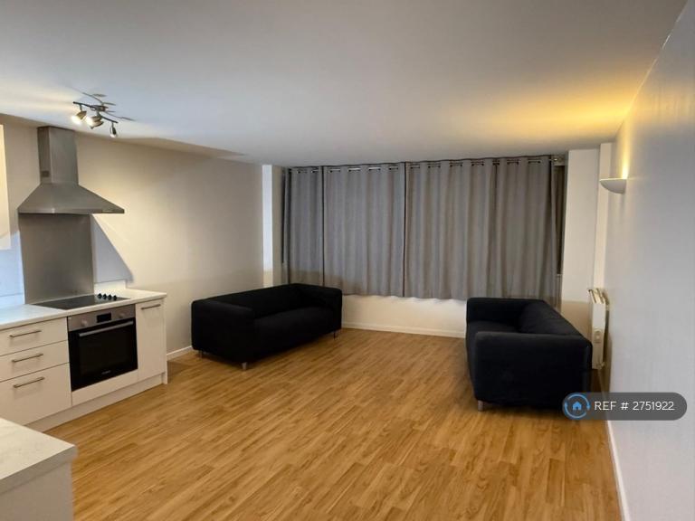 1 bedroom flat in Marco Island, Nottingham, NG1 (1 bed) (#2751922)