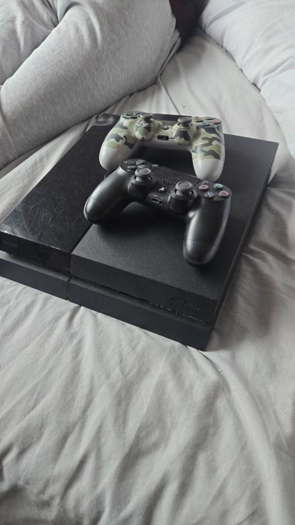 Ps4 with 11 games