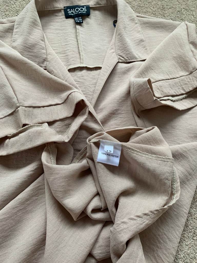 Saloos Plain Beige V-neck short Sleeve Buttoned Blouse Front Pintuck UK size 12