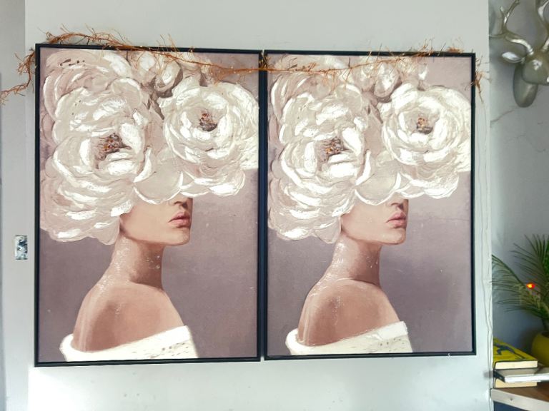 Pair lady prints 