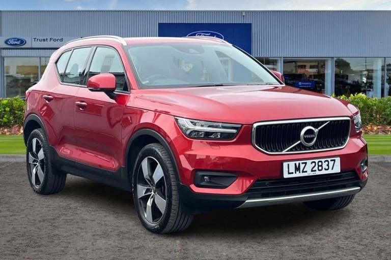 2019 Volvo XC40 2.0 T4 Momentum Pro 5dr AWD Geartronic ESTATE PETROL Manual