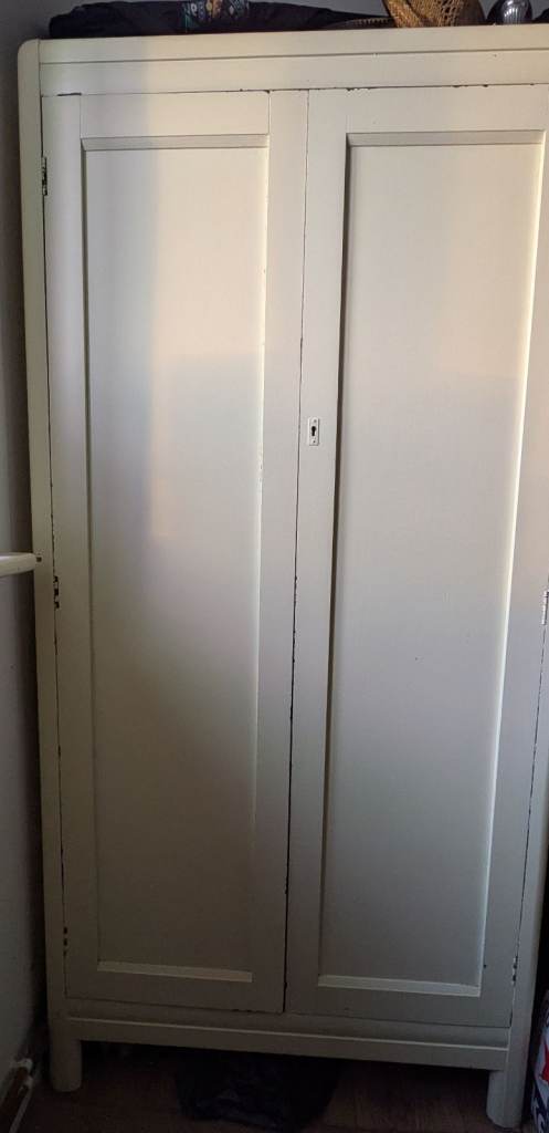 Vintage 1940s-50s wardrobe