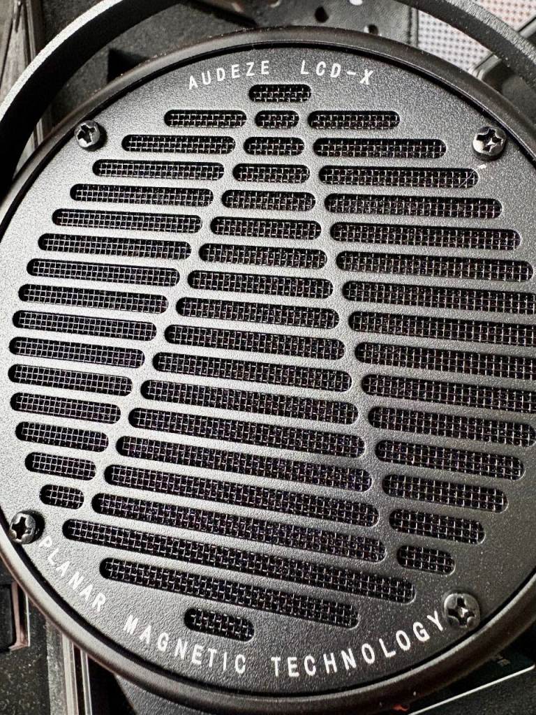 Audeze LCD-X Studio Mastering Planar Magnetic Mixing Headphones & Gator Case
