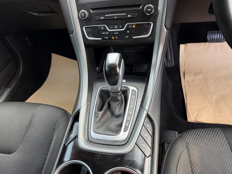 2016 Ford Mondeo 2.0 TDCi 180 Titanium 5dr Powershift HATCHBACK Diesel Automatic