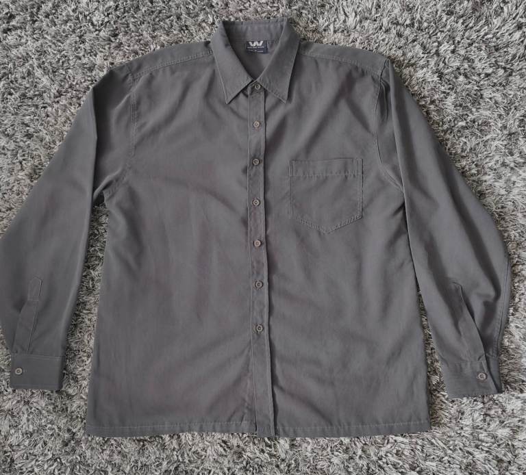 Men's West Coast size M grey shirt £3
