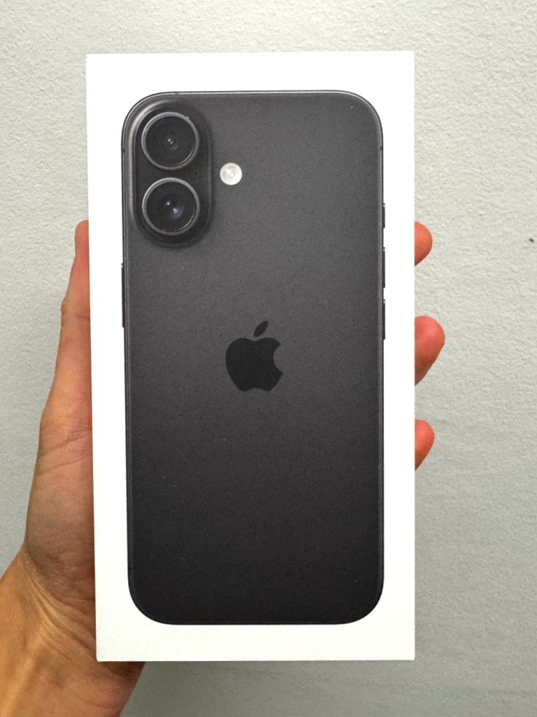 Apple iPhone 16 Black 128GB Unlocked NEW SEALED 12 MONTHS APPLE WARRANTY