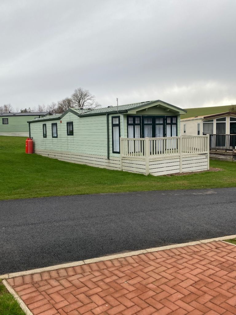 2007 Willerby Kingswood / 42’ x 14’ / 2 Bedroom / Static Caravan For Sale