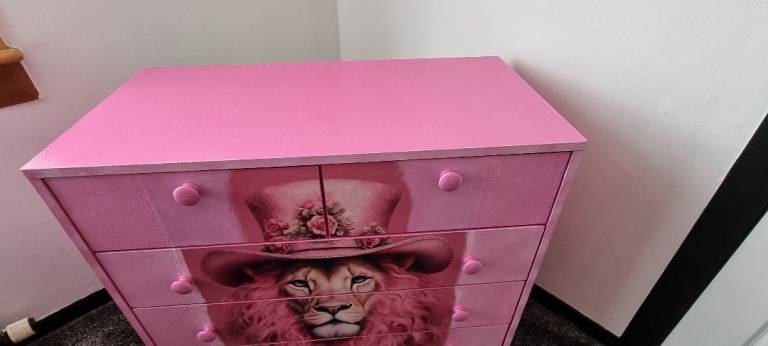 🌸 Pink Lion Dresser – Unique Hand-Painted Design 🌸