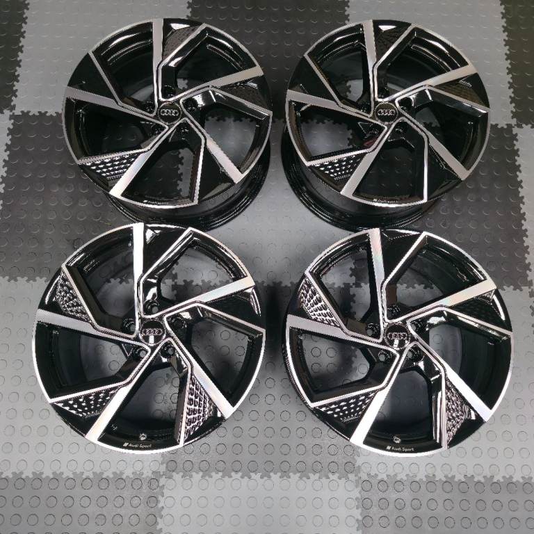 Genuine Audi S3 A3 19" Alloy Wheels Trapezoid 8Y0601025Q