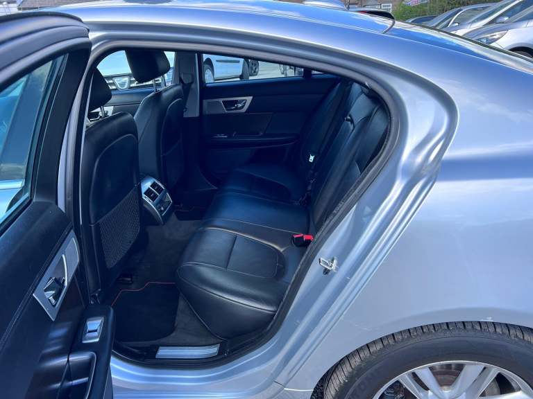 JAGUAR XF 2.2 d Luxury 2013