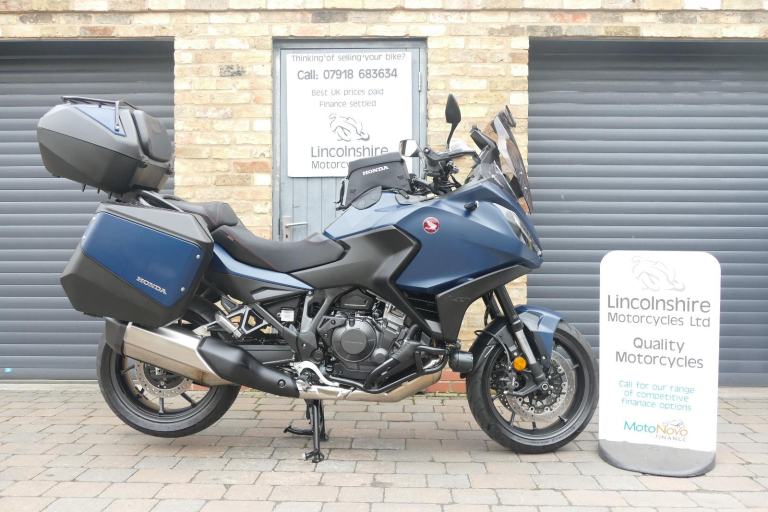 74 Honda NT 1100 A-R