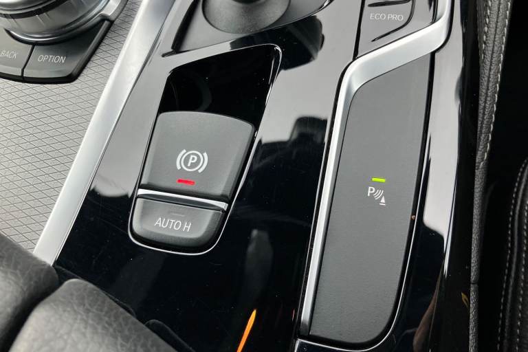 2017 BMW 5 Series 520d M Sport 5dr Auto Estate DIESEL Automatic