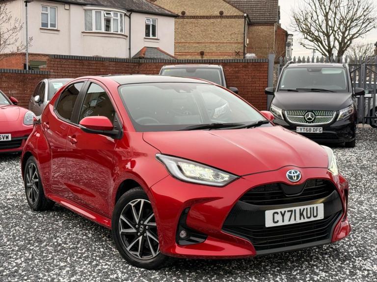  Toyota Yaris 1.5 VVT-h Design E-CVT Euro 6 (s/s) 5dr Petrol/Electric Hybrid Automatic