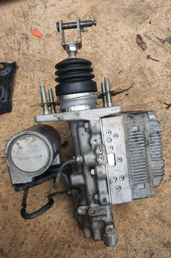 Toyota prius hybrid ABS Pump