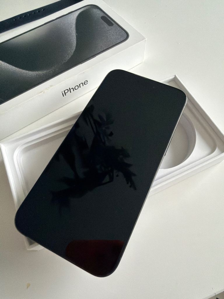 iPhone 15 pro max 256gb unlocked