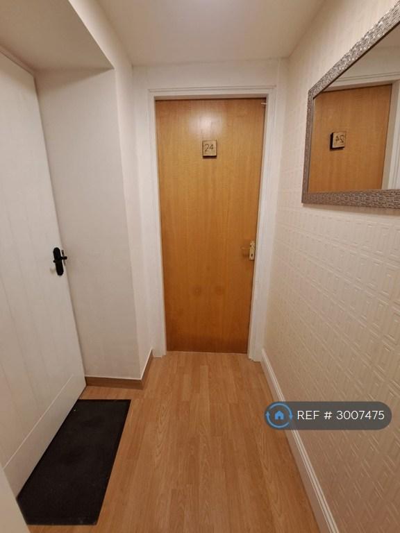 2 bedroom flat in Main Street, Invergowrie, Dundee, DD2 (2 bed) (#3007475)