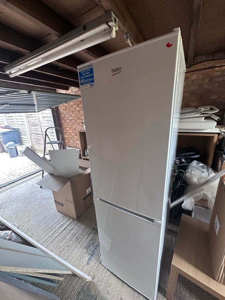 Beko Slim Tall 50/50 Fridge Freezer – Excellent Condition – White
