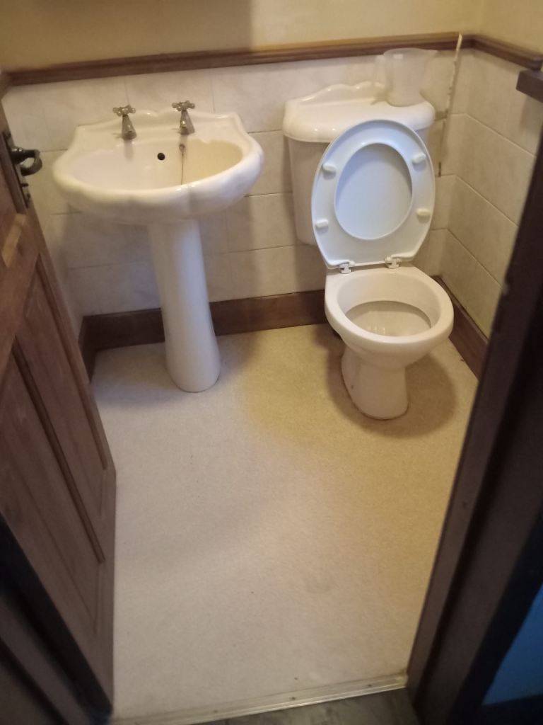 Furnished sharing room 