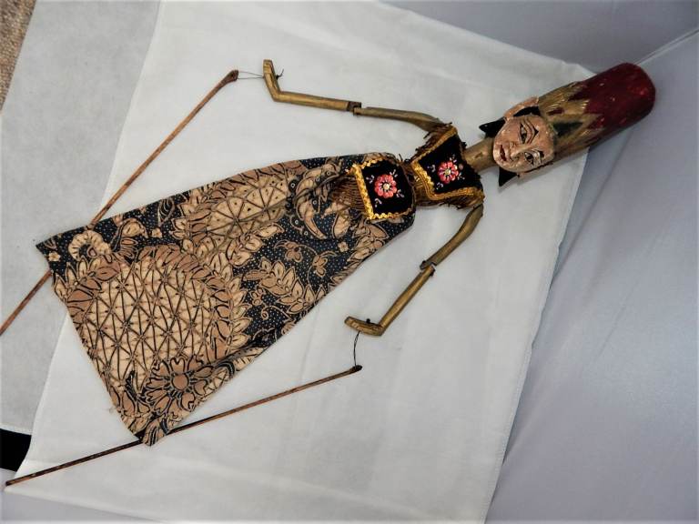 Old Wayang Kulit Indonesian Javanese Rod Puppet Large 60 cm