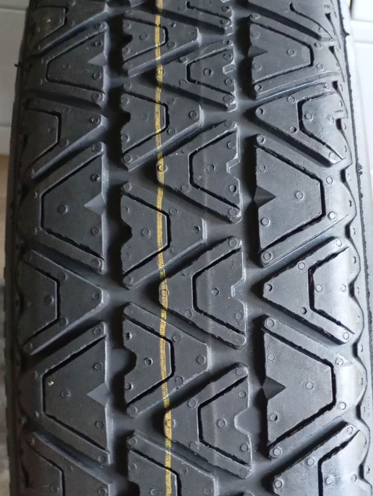 Space saver tyre and wheel unused