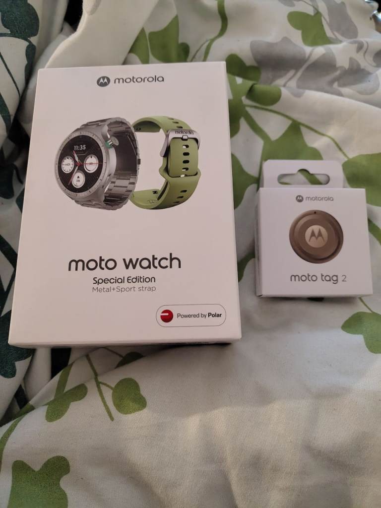 Brand New Motorola Moto Watch Special Edition with Moto Tag 2