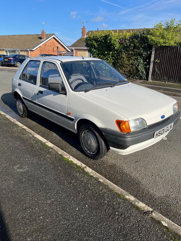 Ford fiesta 1.1 popular plus automatic 