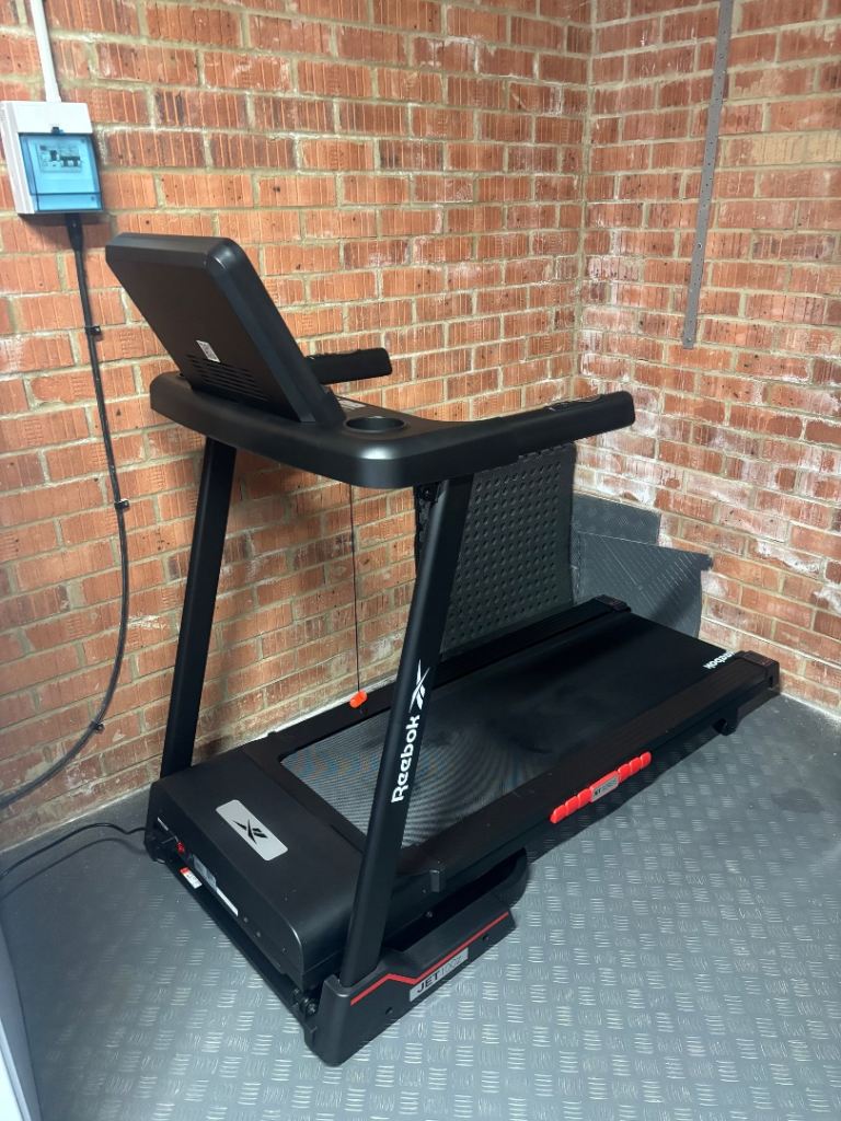 Reebok Folding Treadmill with Motorised Incline