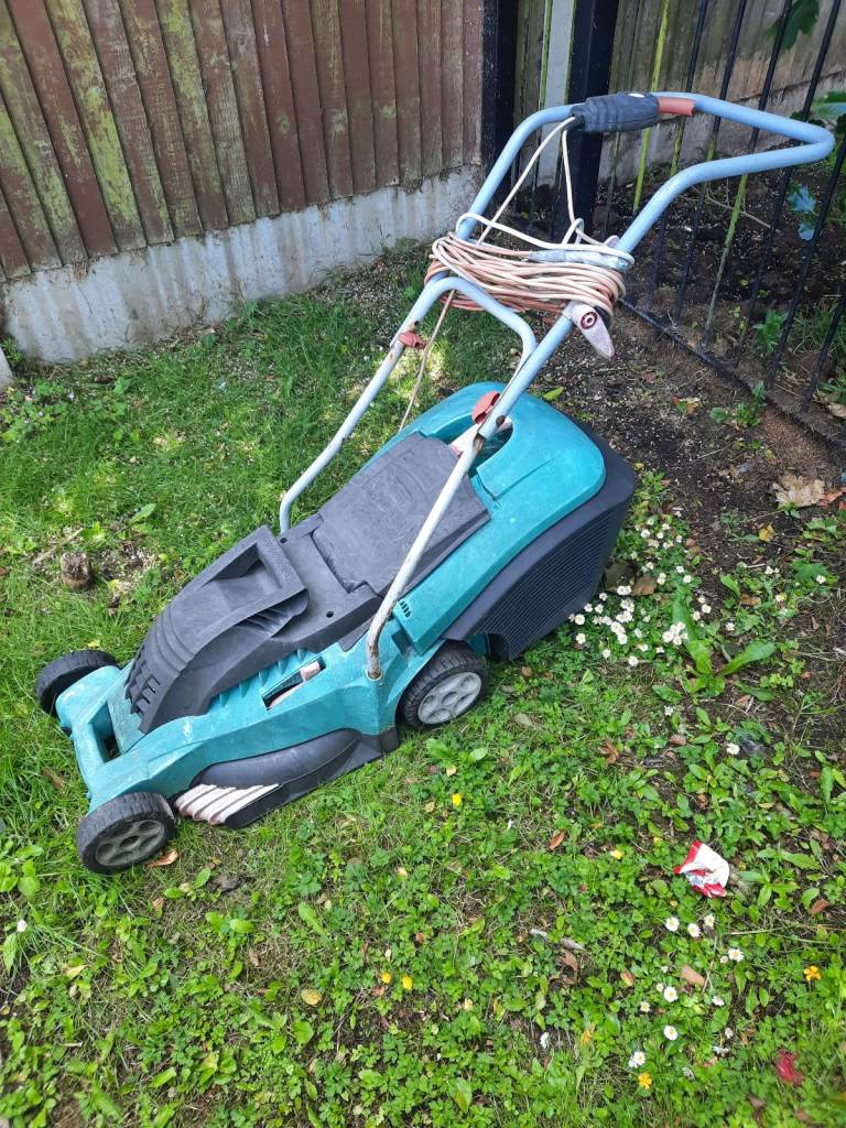 Lawnmower broken spares or repairs.  Can deliver 