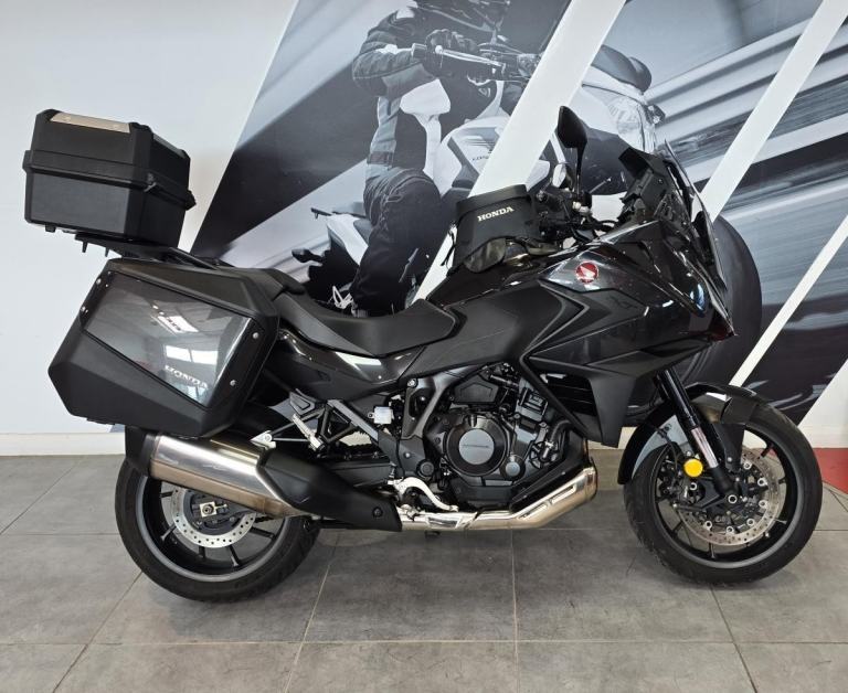 2025 HONDA NT1100