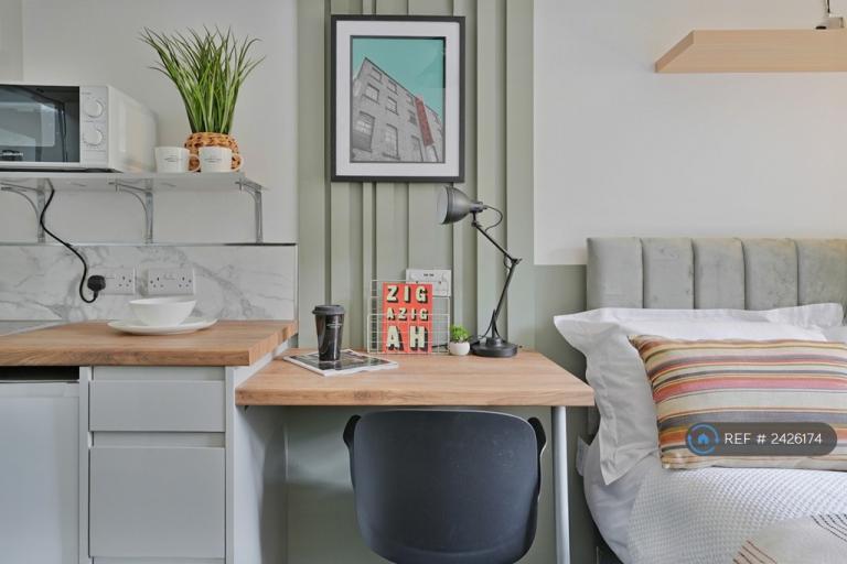 1 bedroom in Park Village, Sheffield, S2 (#2426174)